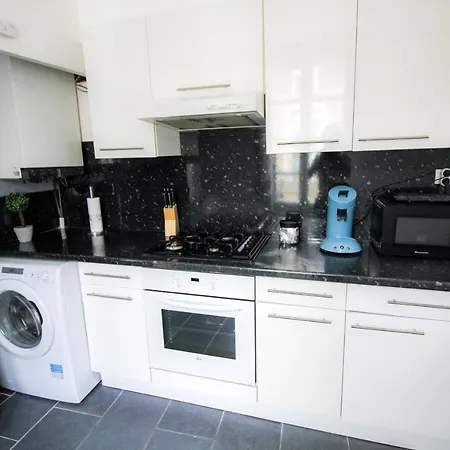 Calme Et Spacieux, Cité Et Ville à Pied, Wifi, 2 Chambres, 3 Lits Apartamento *