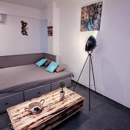 Calme Et Spacieux, Cite Et Ville A Pied, Wifi, 2 Chambres, 3 Lits شقة