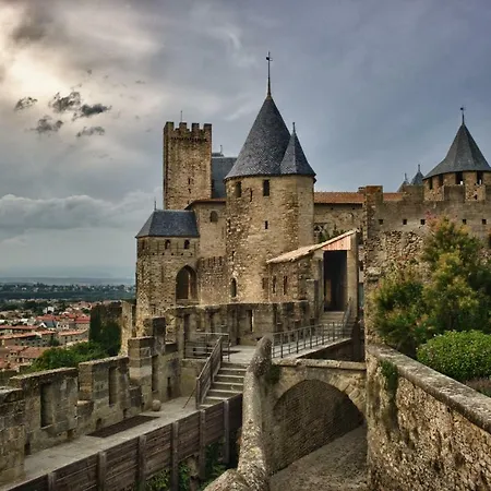Calme Et Spacieux, Cite Et Ville A Pied, Wifi, 2 Chambres, 3 Lits *